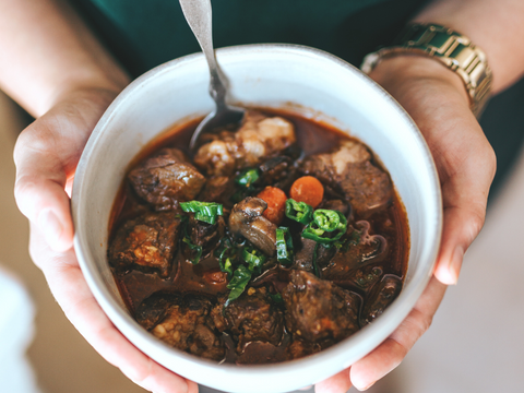 Slow Cooked Beef Bourguignon (French Beef Stew) 